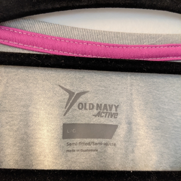 Old Navy active long sleeve shirt large - Picture 9 of 13